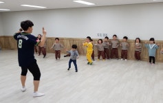 2019 행사갤러리<열린마당<병설유치원<각리초등학교 각리초등학교