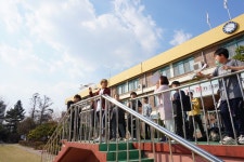 학교 앨범<학교마당<목행초등학교 목행초등학교