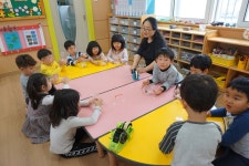 유치원 활동 사진<병설 유치원<송학초등학교 송학초등학교
