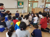 학교홍보[신문스크랩]<학교소식<구정초등학교 구정초등학교