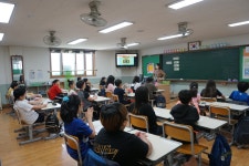 갤러리<학교마당<연수초등학교 연수초등학교