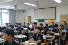 여명앨범<학교소식<충일중학교 충일중학교