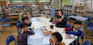 도서관 사진첩<새터글숲도서관<어린이마당<새터초등학교 새터초등학교