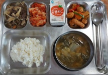식생활관사진방<식생활관정보<학교소식<충주미덕중학교 충주미덕중학교