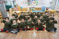 유치원앨범<신백병설유치원<신백초등학교 신백초등학교