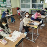 교육활동사진<알림마당<신송초등학교 신송초등학교