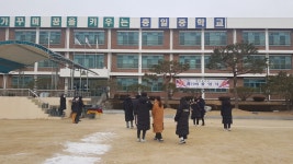 여명앨범<학교소식<충일중학교 충일중학교