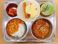 급식갤러리<급식소식<학교소식<충주예성여자중학교 충주예성여자중학교