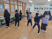 학년학생자치회<우리들마당<충주금릉초등학교 충주금릉초등학교