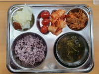 우리학교 식단사진<식생활관<학교마당<소태초등학교 소태초등학교