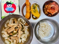 사진으로 보는 오늘의 식단<급식실<한송소식<한송초중학교 한송초중학교