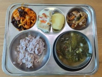 오늘의 급식<급식실<심천초등학교 심천초등학교