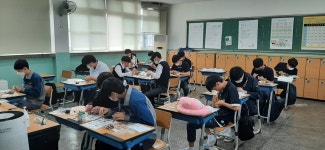 진로와직업<취업진로정보센터<충주공업고등학교 충주공업고등학교