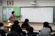 교육활동사진<교육활동<충북대학교사범대학부설중학교 충북대학교사범대학부설중학교