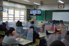 학교 앨범<학교마당<목행초등학교 목행초등학교