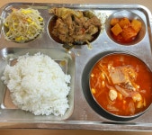 이달의식단