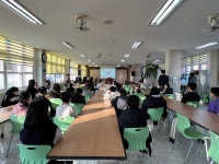 교육활동사진<알림마당<신송초등학교 신송초등학교