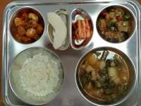 이달의식단<식생활관소식<율량소식<율량초등학교 율량초등학교