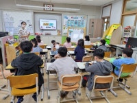 독서교육<어린이마당<용담초등학교 용담초등학교
