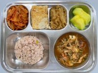 오늘의 학교급식<급식 자료실<영양 소식<열린마당<매포초등학교 매포초등학교
