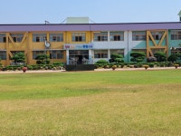 학교전경스케치<학교소개<판동초등학교 판동초등학교