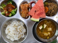 우리학교 식단사진<식생활관<학교마당<소태초등학교 소태초등학교