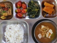 이달의 식단<꿈과 보람의 산실<원평중학교 원평중학교