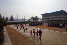 학교 앨범<학교마당<목행초등학교 목행초등학교