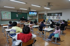 갤러리<학교마당<연수초등학교 연수초등학교