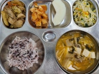 이달의식단<급식실<혜성소식<충주혜성학교 충주혜성학교