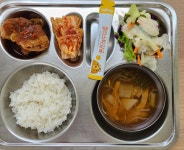 이달의식단<e_급식실<알림마당<석성초등학교 석성초등학교