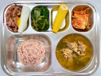 오늘의 학교급식<급식 자료실<영양 소식<열린마당<매포초등학교 매포초등학교