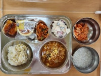 이달의식단