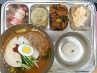 급식사진<급식소식<영동중소식<영동중학교 영동중학교