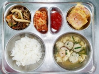 오늘의식단<보건/식생활교육관<학교소식<충주고등학교 충주고등학교