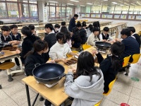 급식게시판<급식마당<보건/급식/체육<성화중학교 성화중학교