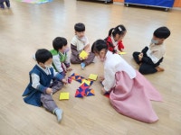 앨범<병설유치원<충주남한강초등학교 충주남한강초등학교