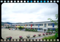 학교전경<100주년 기념관<열린마당<추풍령초등학교 추풍령초등학교