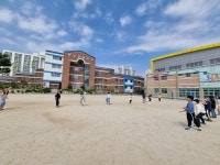 갤러리<학교마당<연수초등학교 연수초등학교