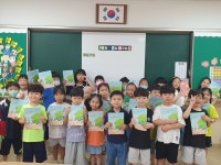 1~2학년 수업연구 및 교수학습자료<■ [모] 학년별 프로그램 운영<[우리들의 메모지] 프로젝트 운영<연구학교<각리초등학교 각리초등학교