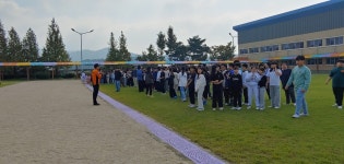 학교 앨범<학교마당<목행초등학교 목행초등학교