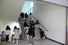 창리초등학교