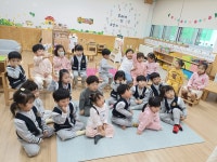 유치원 앨범<알림마당<오창초등학교 오창초등학교