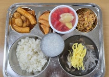 충일중학교