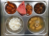 오늘의 식단<식생활관<알림마당<사천초등학교 사천초등학교