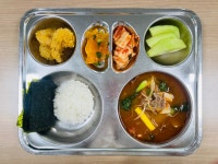 이달의식단<영양식생활소식<대소원소식<충주대소원초중학교 충주대소원초중학교