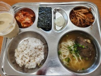 이달의식단<식생활관소식<율량소식<율량초등학교 율량초등학교