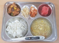 급식사진<식생활관<알림마당<전주효천초등학교 전주효천초등학교