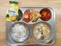 급식앨범<식생활관<학교소식<군산내흥초등학교 군산내흥초등학교