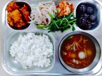 식단 앨범<학교급식<학교소식<용북초등학교 용북초등학교